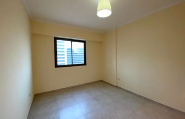 Spacious 2 Bhk with maid room available for rent in jade Residence