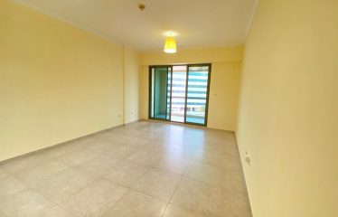 Spacious 2 Bhk with maid room available for rent in jade Residence